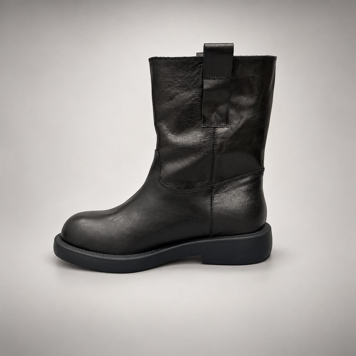 Black leather boots 3
