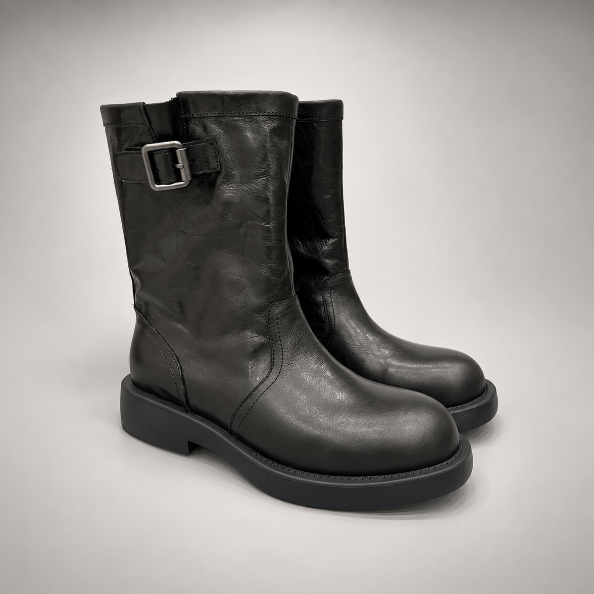 Black buckle boots 1
