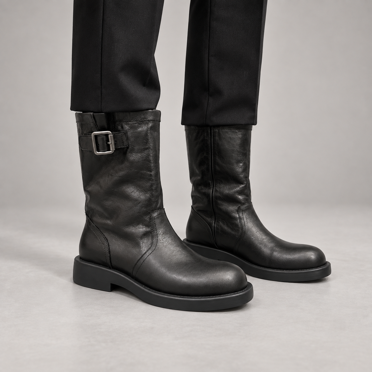 Black buckle boots 7