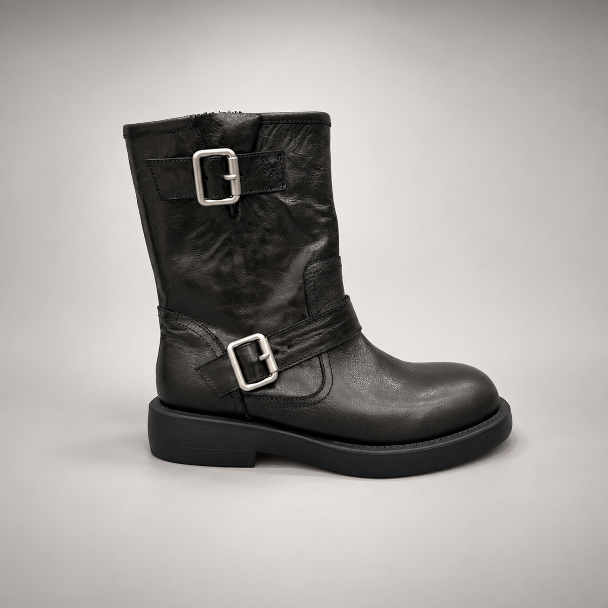 Black double buckle boots 2