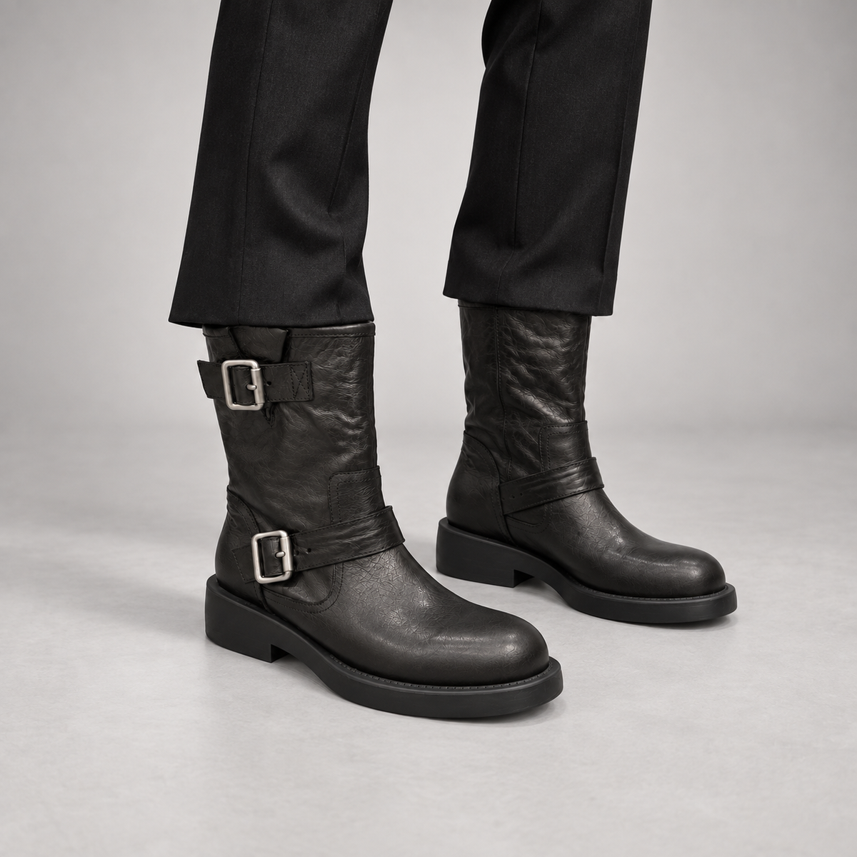 Black double buckle boots 7