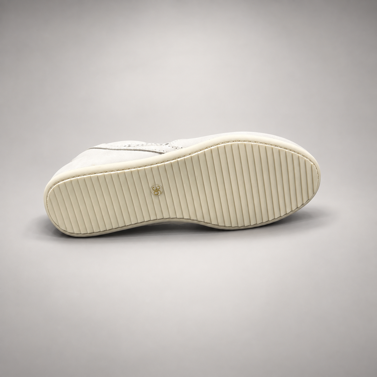 White perforated leather sneaker