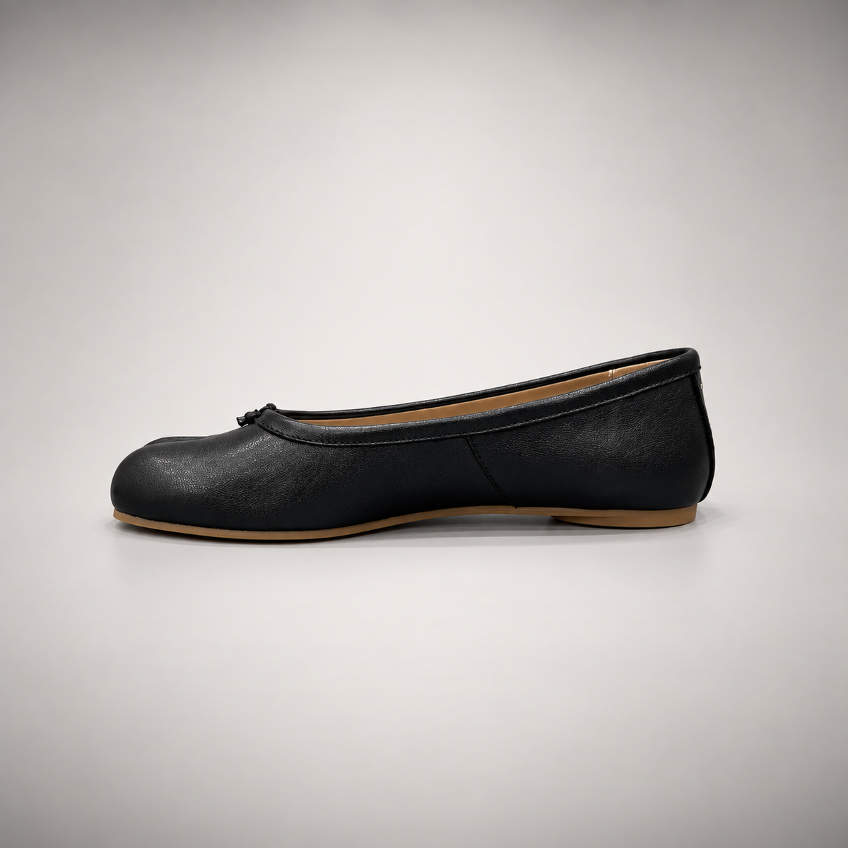 Black Leather Split-Toe Ballet Flats opposite-side detail