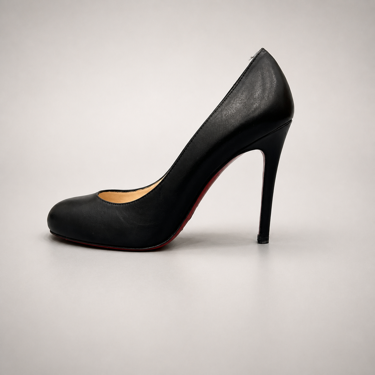 Black Pumps product view 3