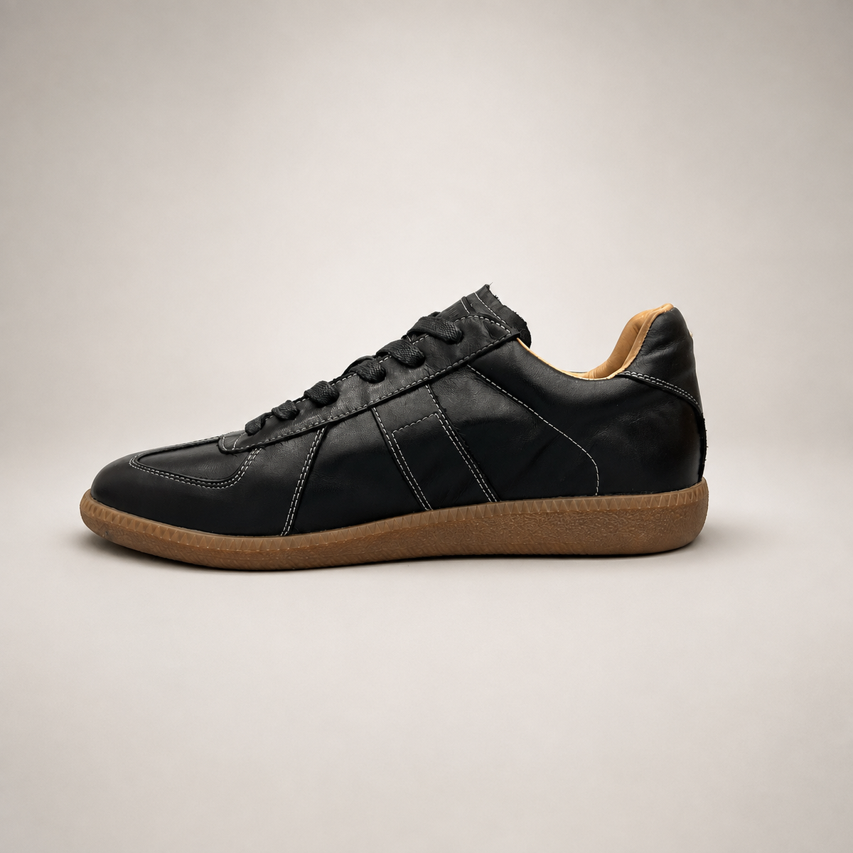 Black sneaker product view 3