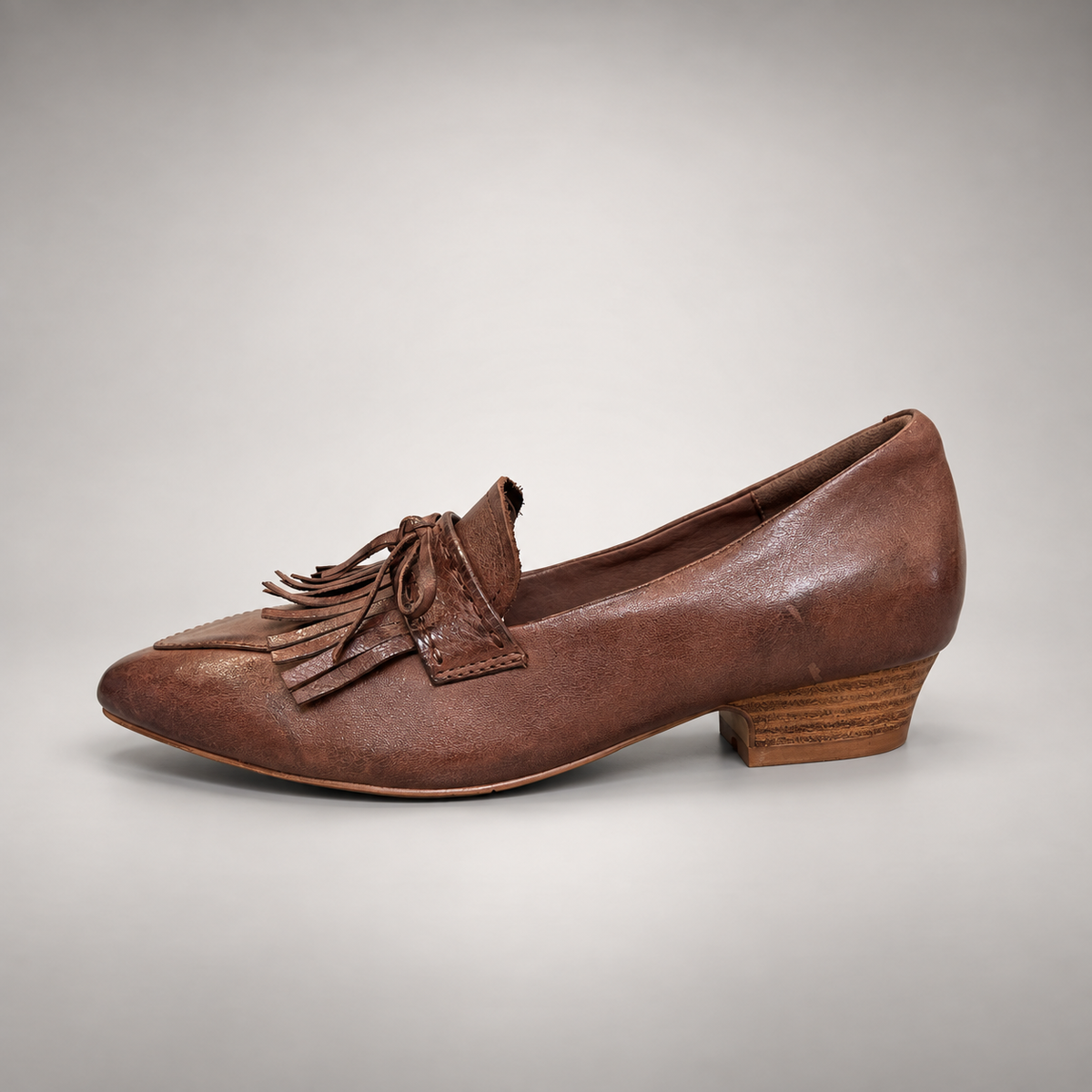 Brown Horse Leather Pointed-Toe Tassel Loafers product view 4