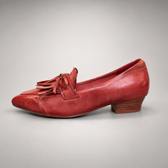 Red Horse Leather Pointed-Toe Tassel Loafers product view 4