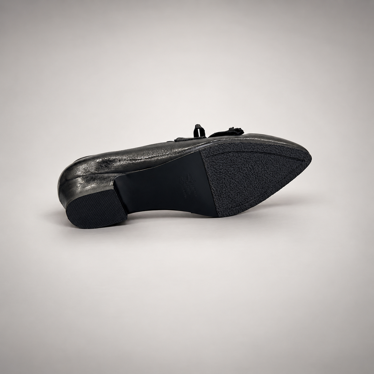 Black Horse Leather Pointed-Toe Tassel Loafers product view 6