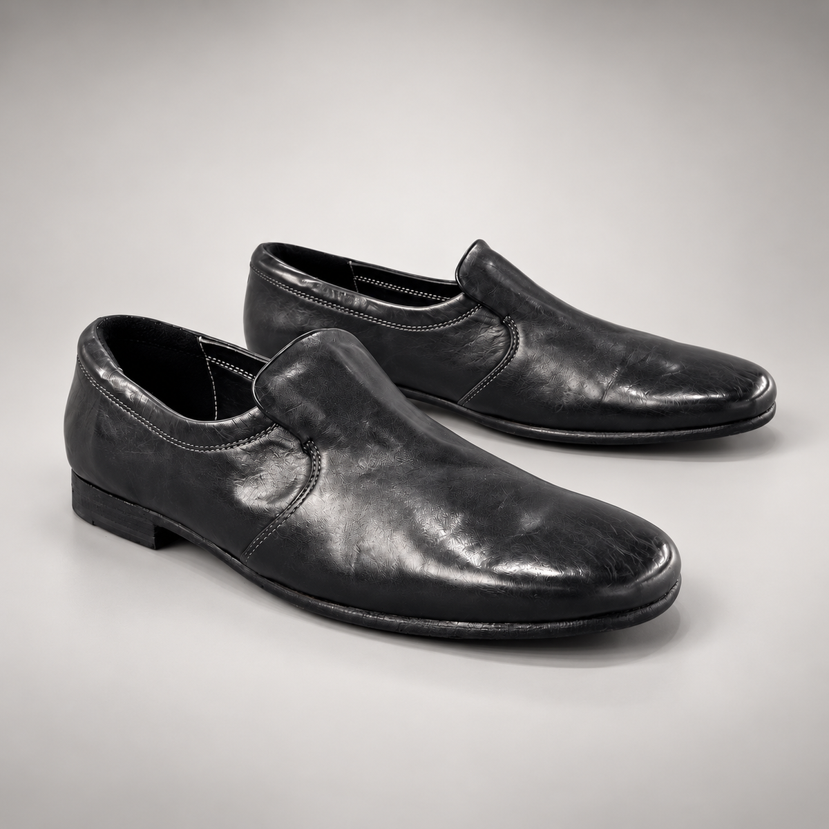 Black washed horse leather shoes, pair