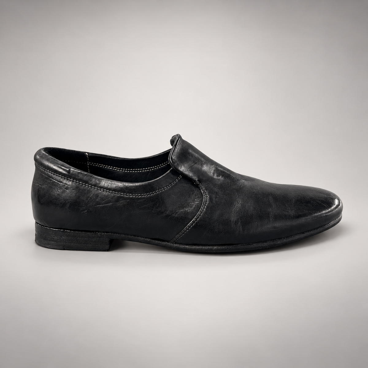 Black shoes, view 3