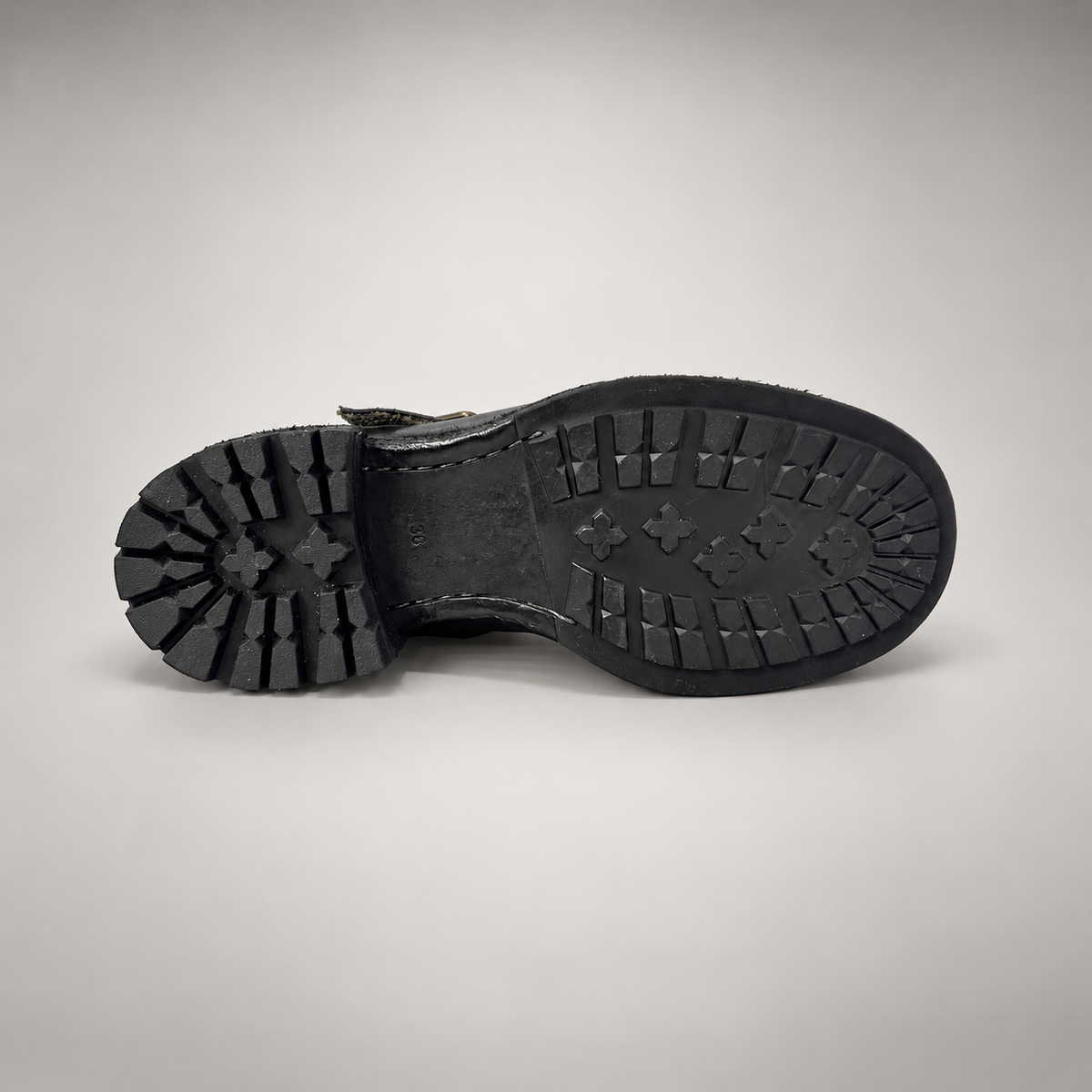 Black shoes, view 6