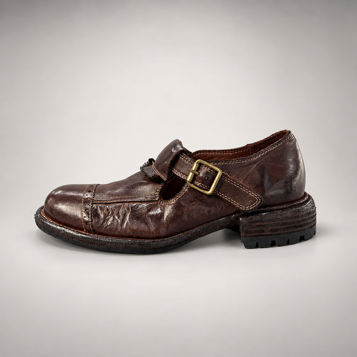 Brown shoes, view 3