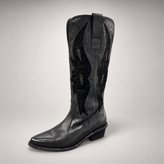 Black boots, view 2