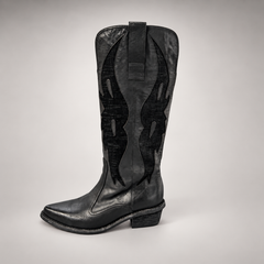 Black boots, view 3