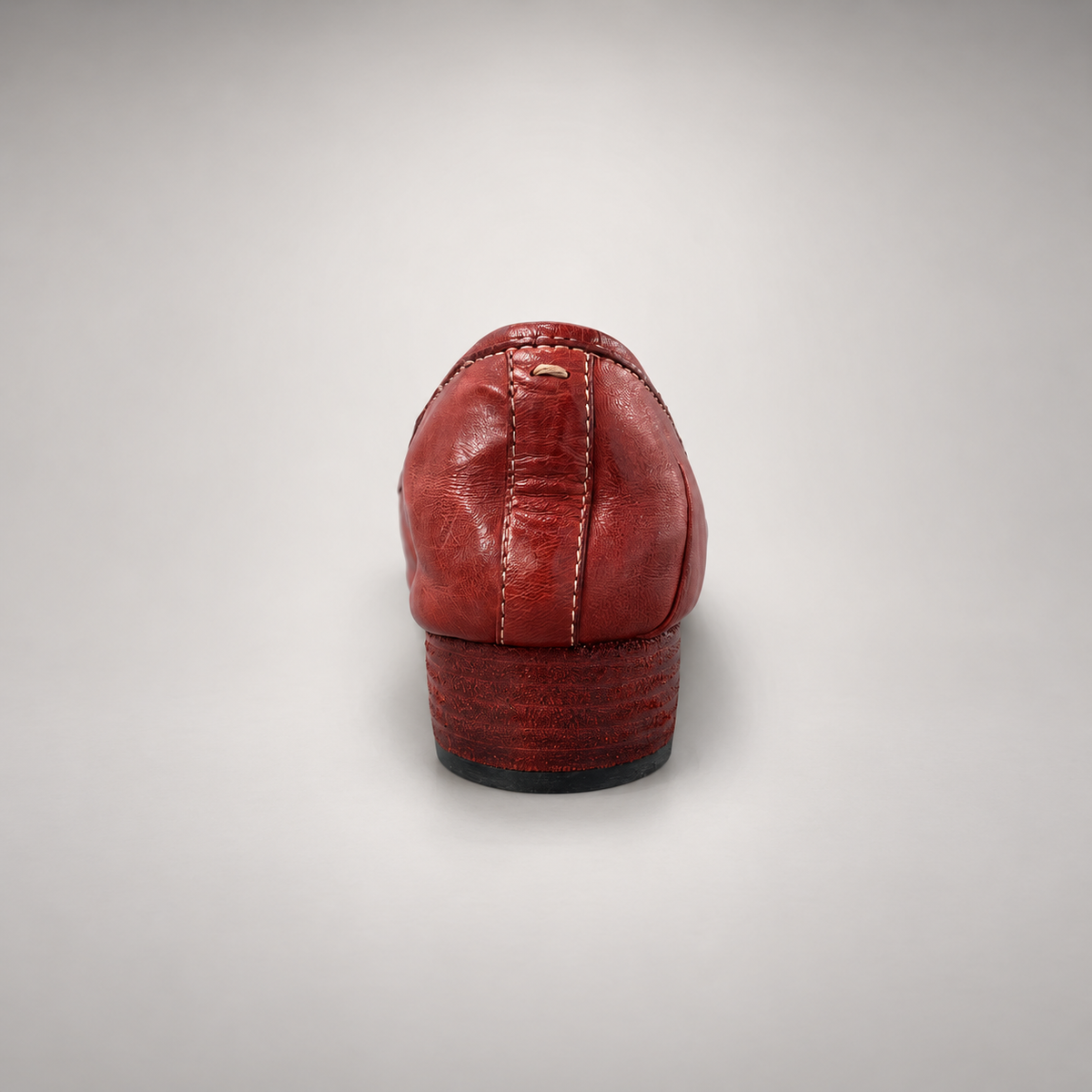 Red shoes, view 4