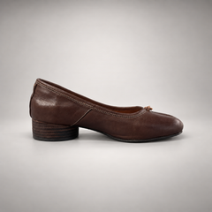 Brown shoes, view 4