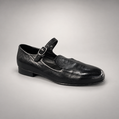 Black shoes, view 2