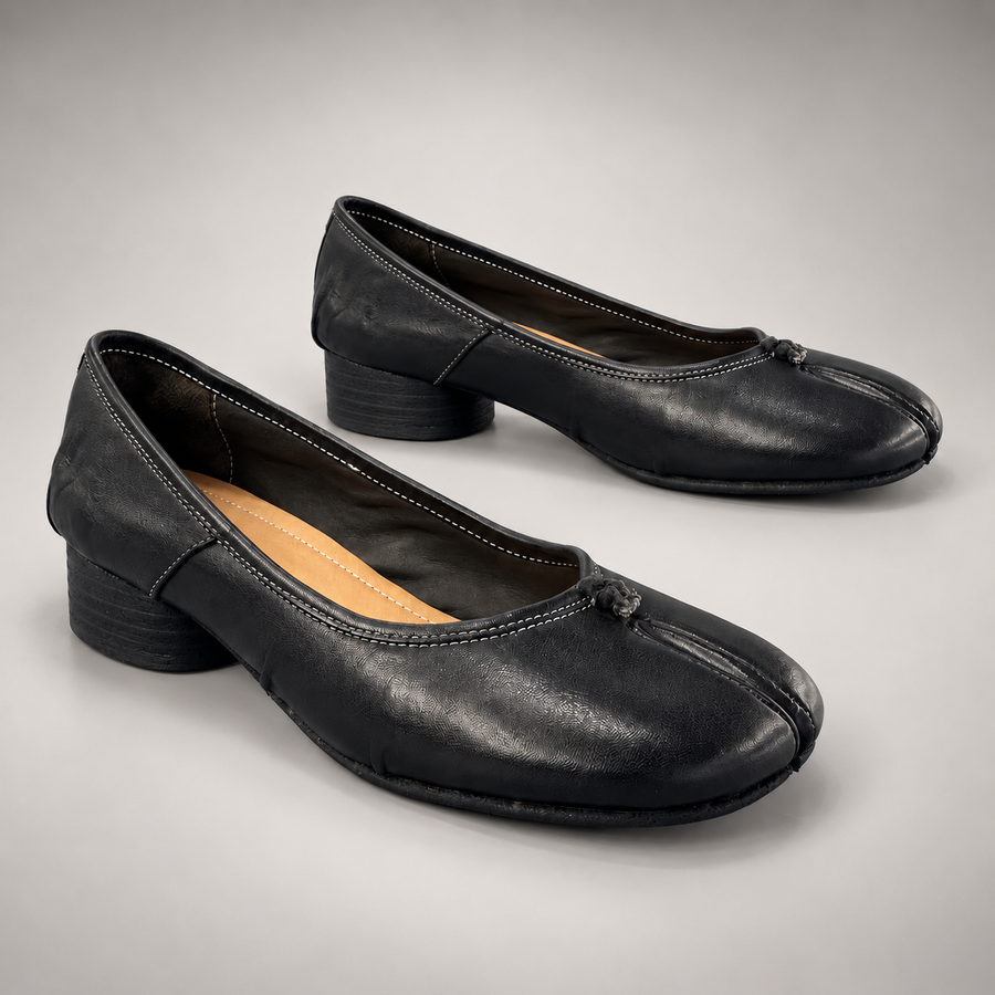 Black washed horse leather shoes, pair