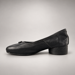 Black shoes, view 4