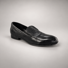 Black shoes, view 2